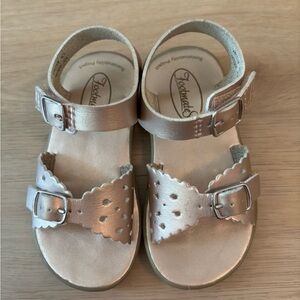 FootMates ECO-ARIEL - ES011-711 - ROSE GOLD MICRO sandals size 7